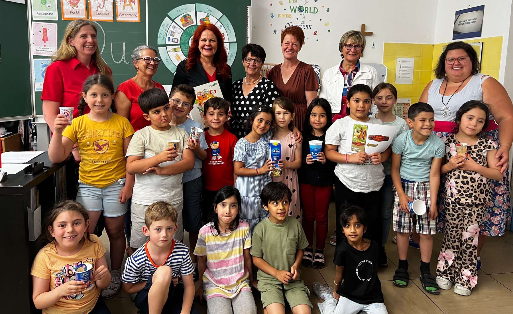 Seminarbäuerinnen gestalten den Unterricht in einer Schulklasse © LFI Tirol