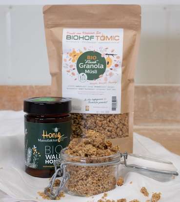 Granola_52242282392_o.jpg © Evi Music
