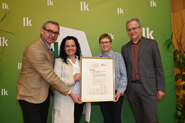 Präsidium+Johanna.jpg © LK OÖ/Primeßnig