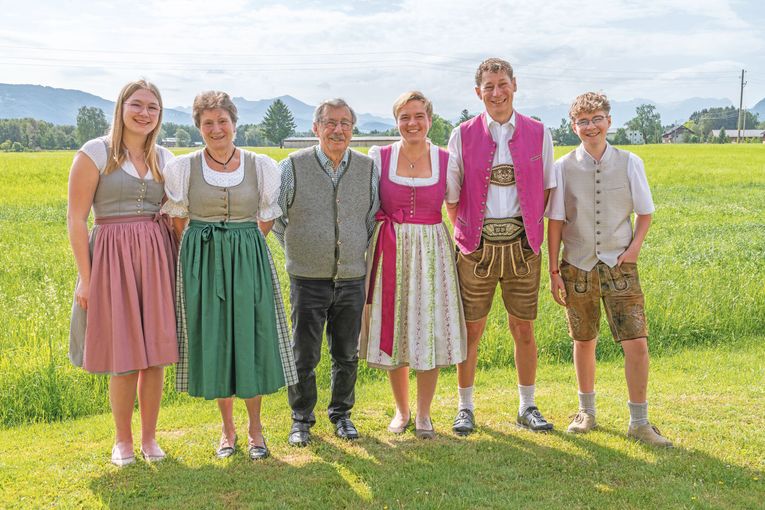 Kalbinnenaufzucht gepaart mit   Pferdestärken .jpg © Archiv