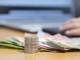 Büroarbeit_Geld © Eva Lechner/LK Niederösterreich