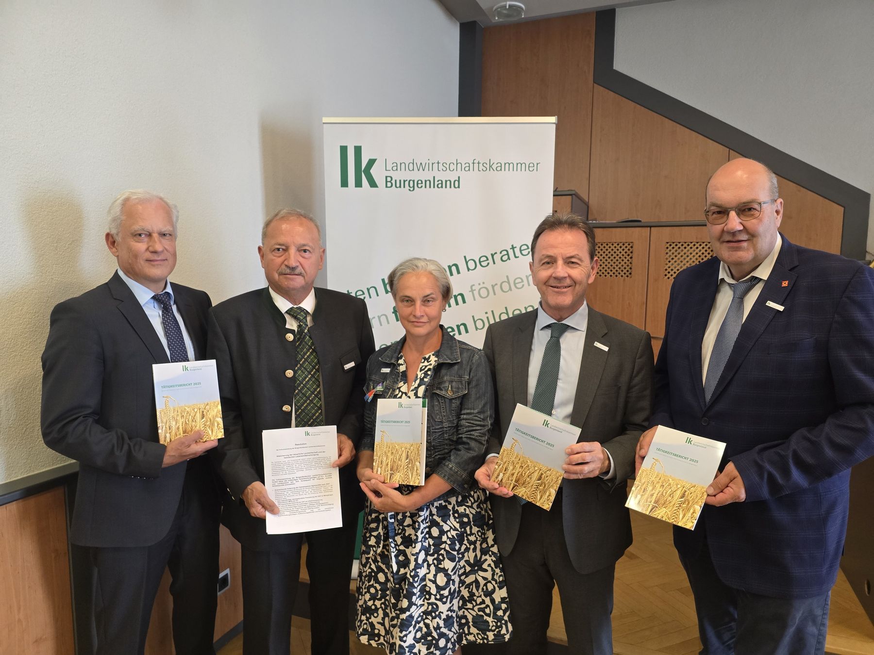 LK VVS_Burjan_Falb-Meixner_Riepl_Berlakovich_Glauber (c)LKBgld_Tesch-Wessely.jpg © LKBgld_Tesch-Wessely