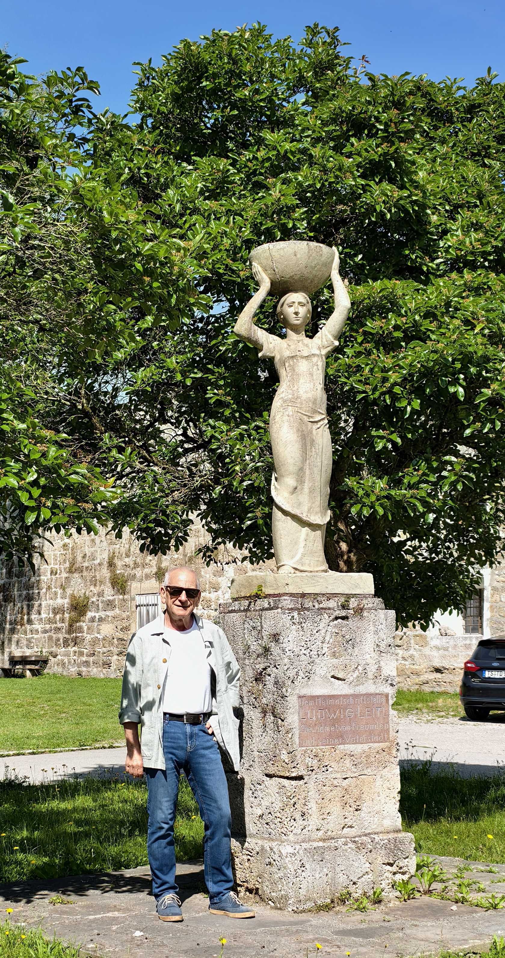 Denkmal.jpg © Archiv