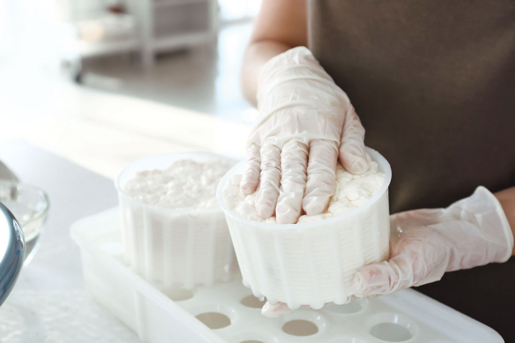 Produktuntersuchung.jpg © AdobeStock
