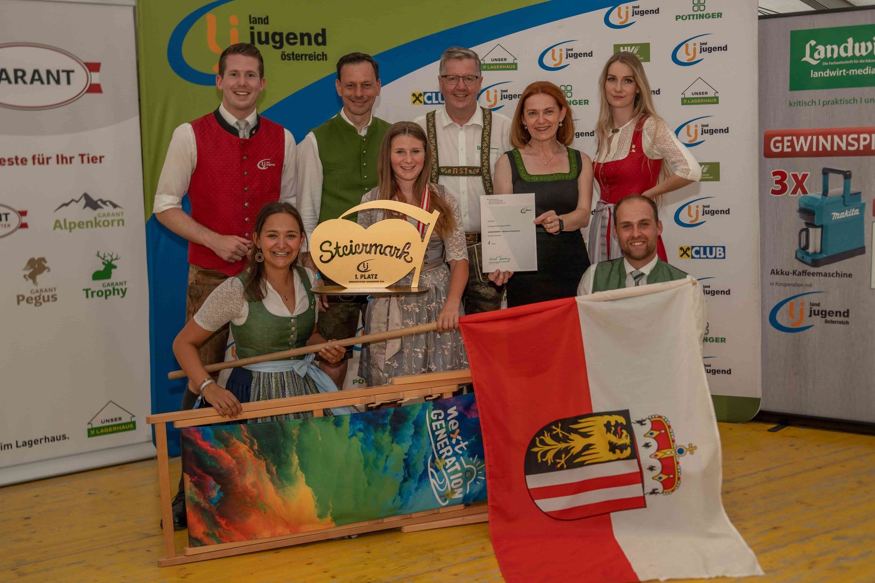 Landjugend misst sich im Sensenmähen 2026 1.jpg © Barbara Stipper