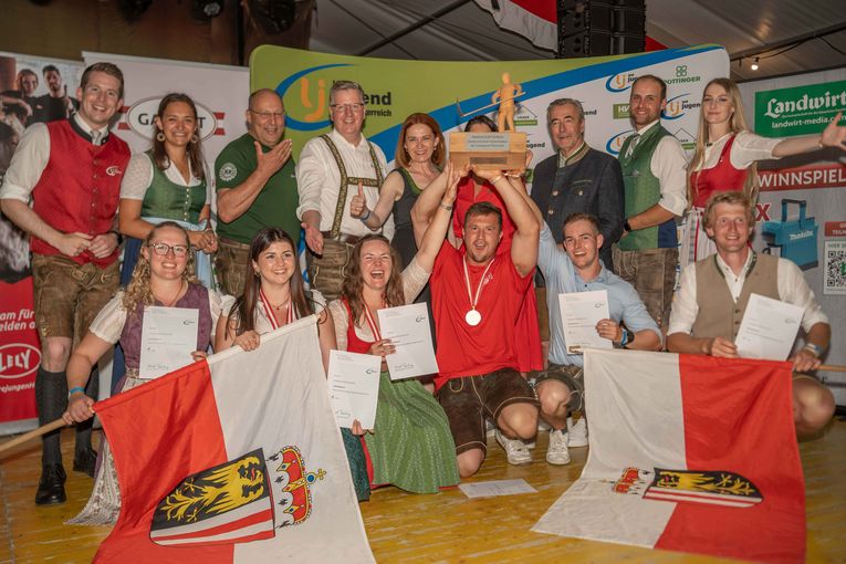 Landjugend misst sich im Sensenmähen 2026  8.jpg © Barbara Stipper