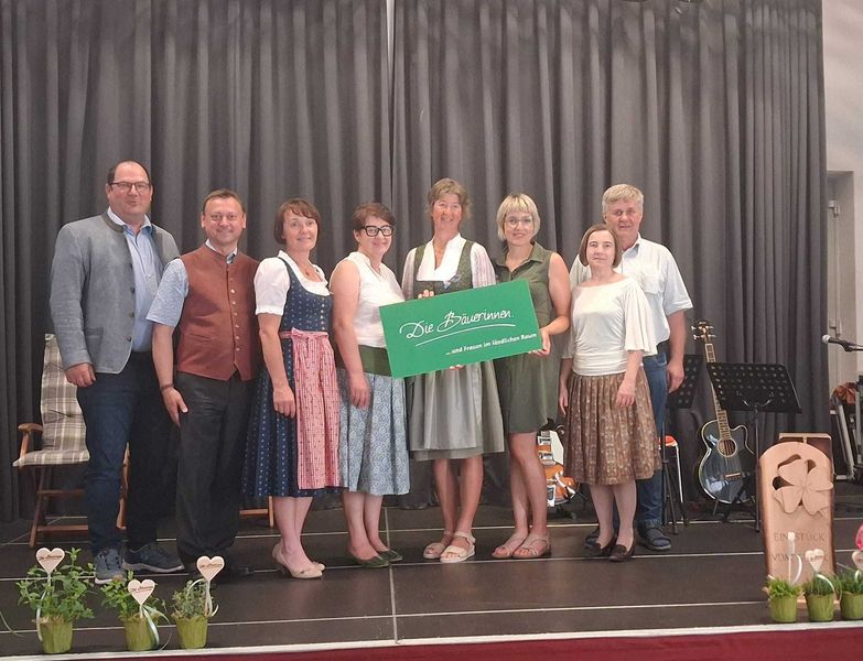 50 Jahr-Feier Gebiet Kirchberg/Wagram © Die Bäuerinnen im Gebiet Kirchberg am Wagram/Andrea Mayer 50 Jahr-Feier Gebiet Kirchberg/Wagram © Die Bäuerinnen im Gebiet Kirchberg am Wagram/Andrea Mayer