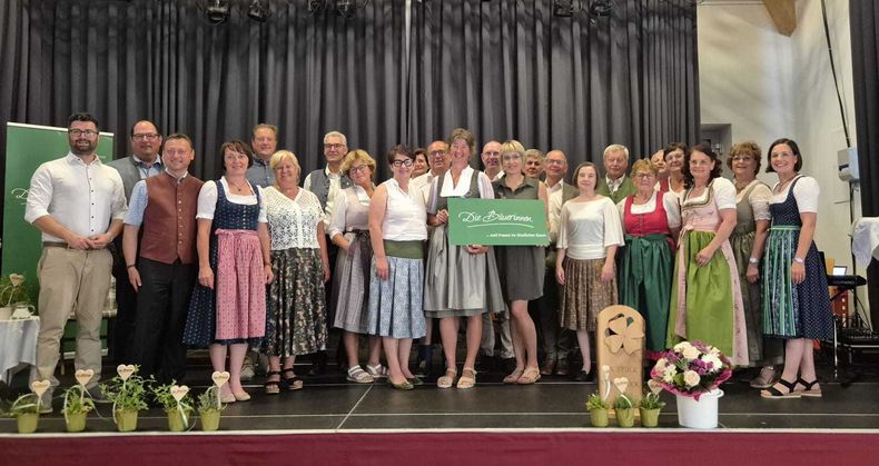 50 Jahr-Feier Gebiet Kirchberg/Wagram © Die Bäuerinnen im Gebiet Kirchberg am Wagram/Andrea Mayer 50 Jahr-Feier Gebiet Kirchberg/Wagram © Die Bäuerinnen im Gebiet Kirchberg am Wagram/Andrea Mayer