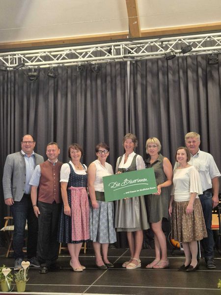 50 Jahr-Feier Gebiet Kirchberg/Wagram © Die Bäuerinnen im Gebiet Kirchberg am Wagram/Andrea Mayer 50 Jahr-Feier Gebiet Kirchberg/Wagram © Die Bäuerinnen im Gebiet Kirchberg am Wagram/Andrea Mayer