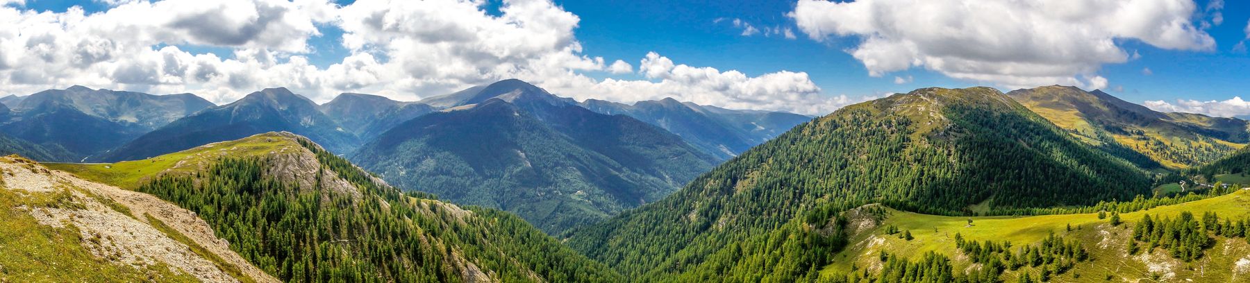 Panorama Nockberge@AdobeStock_138842503.jpg © Europaschutzgebiete: Die bisherige Nutzung kann wie gewohnt weitergeführt werden.