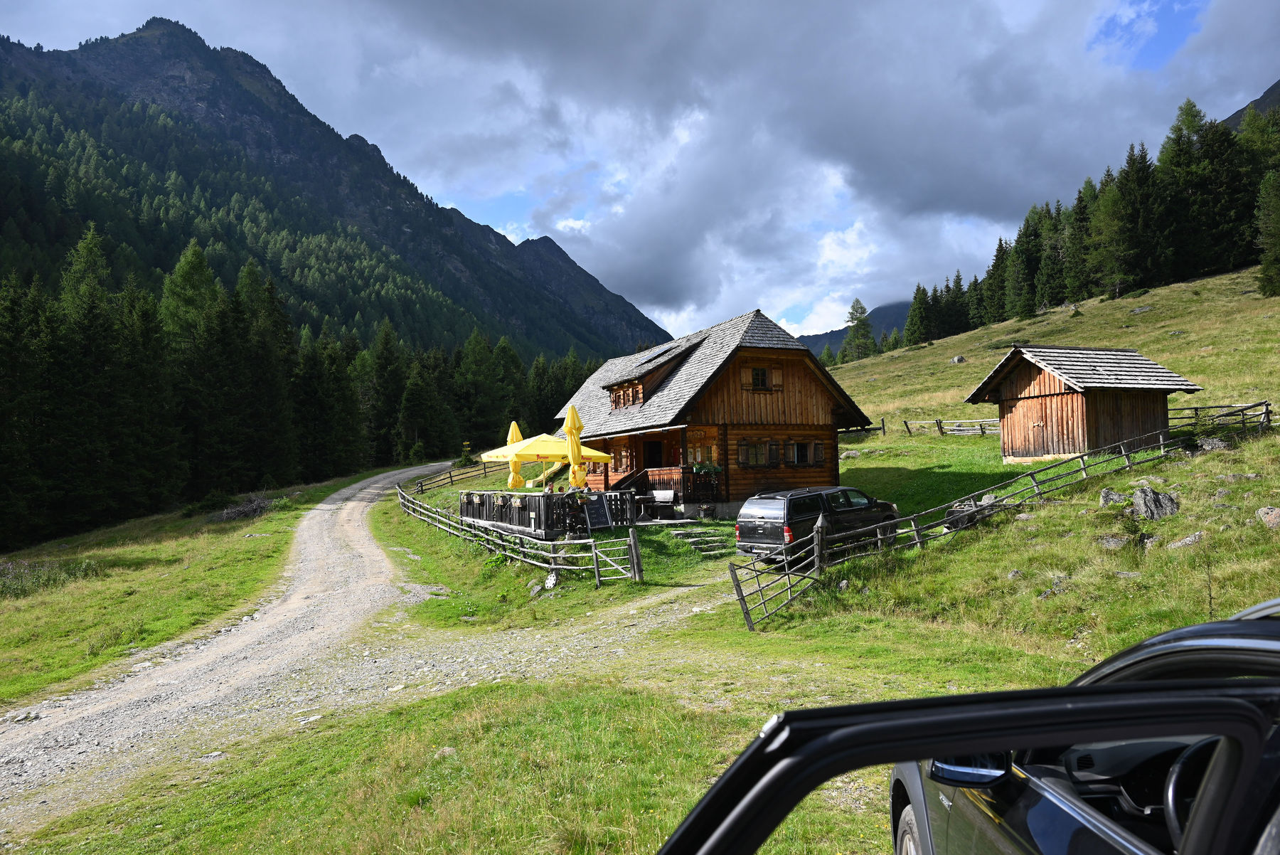 Hütte außen 2.jpg © Mooslechner