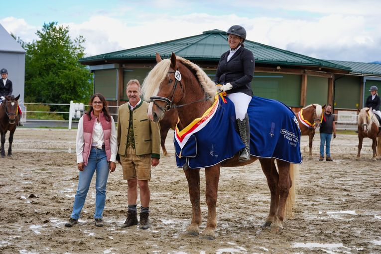 Hennessy F Schaunitz .jpg © Jilka Thalker/ Animalklick
