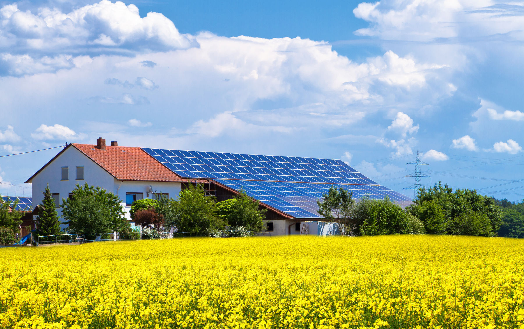 Photovoltaik1.jpg © stock.adobe.com