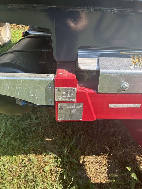 [3186-6081515-6.jpg]