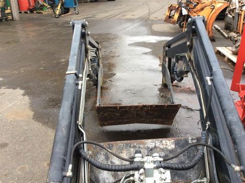 [3229-6526168-5.jpg]