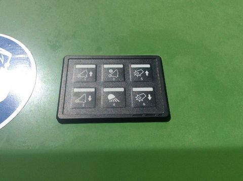 [3229-6614953-8.jpg]