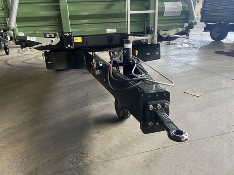 [3244-2909082-17.jpg]