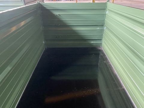 [3244-2909082-9.jpg]