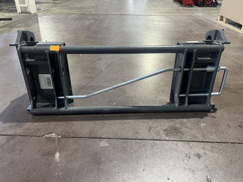 [3244-3655905-5.jpg]