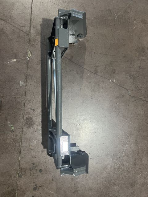 [3244-3655905-7.jpg]