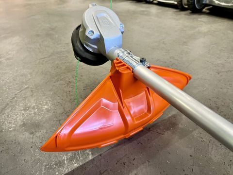 [3244-3661807-9.jpg]