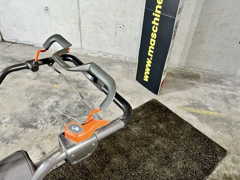 [3244-3683567-4.jpg]