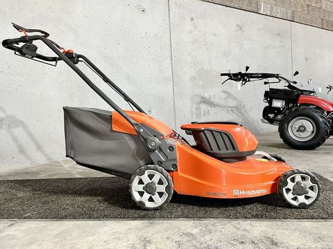 [3244-3683567-6.jpg]