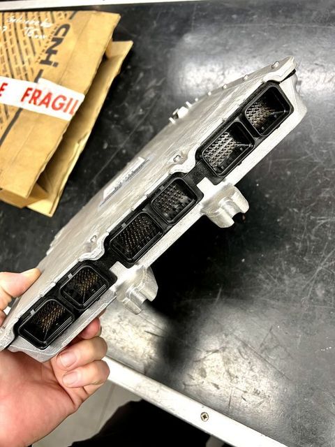 [3244-3971653-4.jpg]