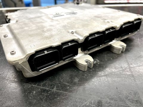 [3244-3971653-6.jpg]