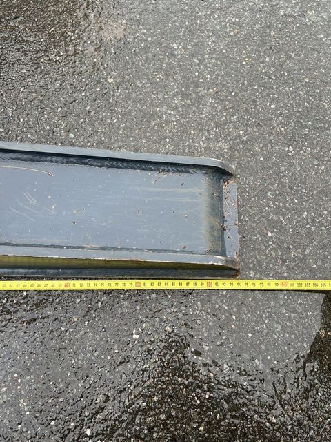 [3244-4129071-7.jpg]