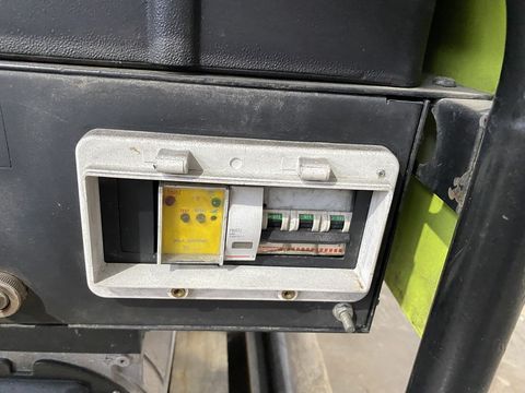 [3244-4134209-4.jpg]