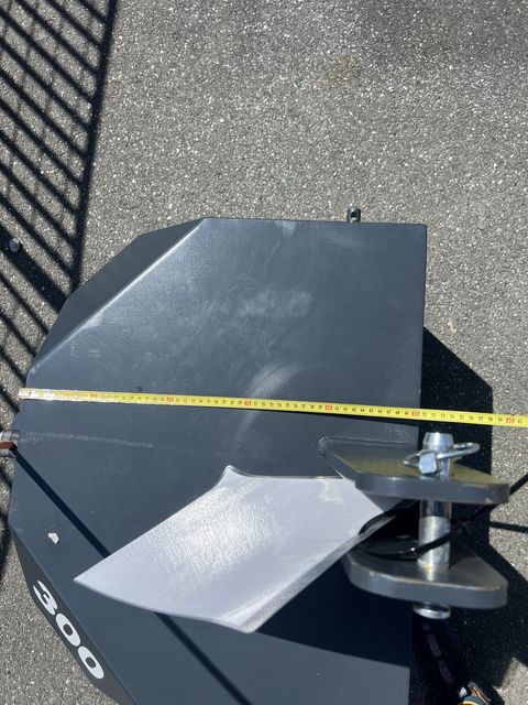 [3244-4204347-11.jpg]