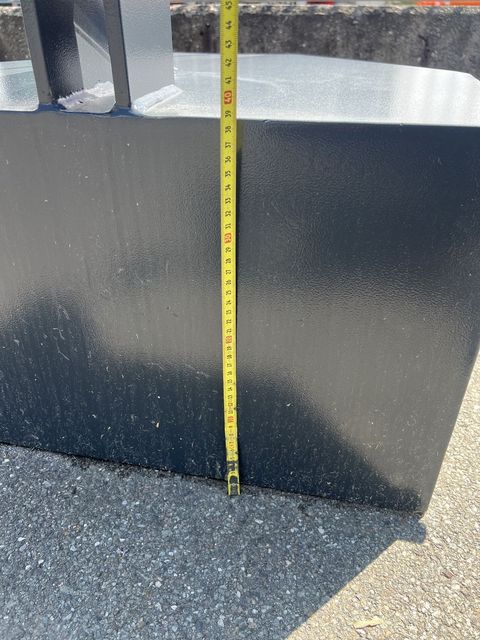 [3244-4204347-12.jpg]