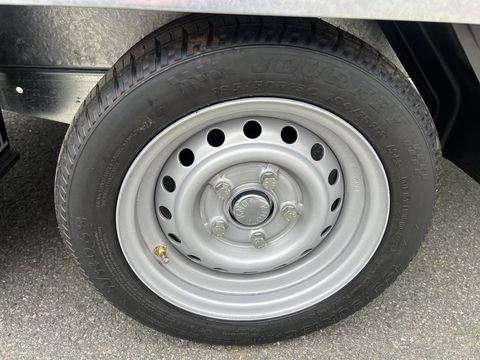 [3244-4211033-15.jpg]