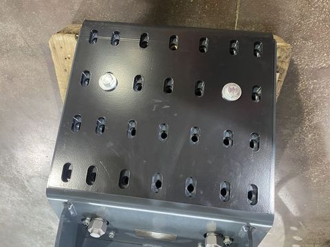 [3244-4278879-8.jpg]