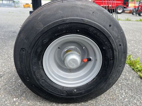 [3244-4281236-15.jpg]