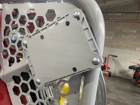 [3244-4803199-11.jpg]