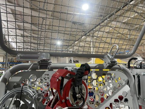 [3244-4803199-15.jpg]