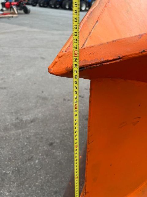 [3244-4901323-14.jpg]
