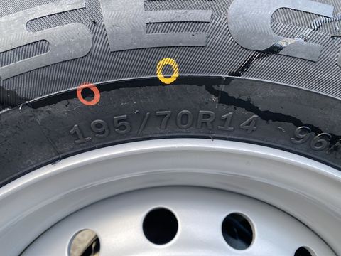 [3244-4919226-15.jpg]