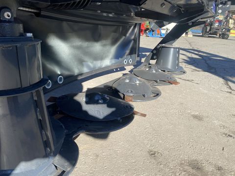 [3244-4924951-18.jpg]