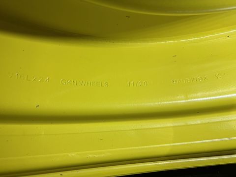 [3244-5483645-18.jpg]