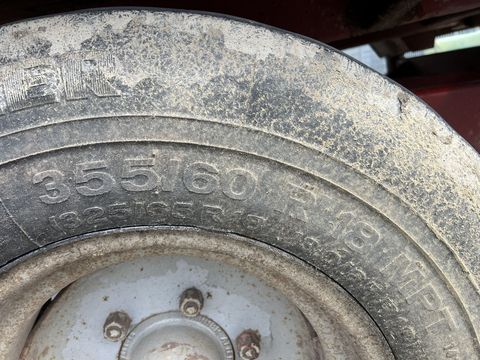 [3244-5651559-11.jpg]