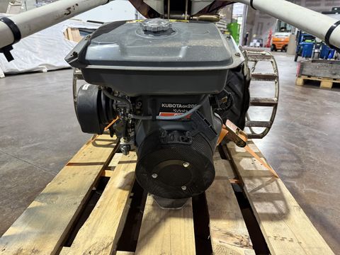 [3244-5981664-4.jpg]