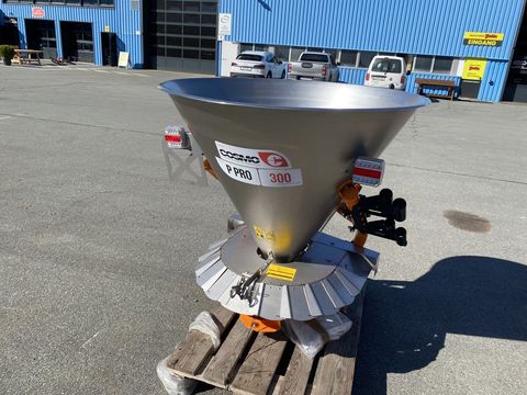 [3244-6261933-11.jpg]