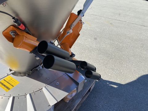 [3244-6261933-23.jpg]