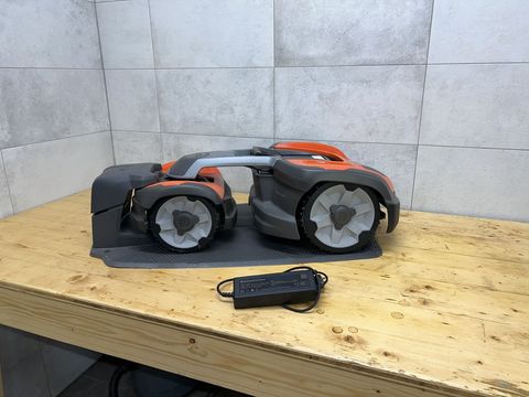 [3244-6273927-6.jpg]