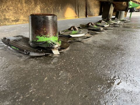 [3244-6343343-7.jpg]