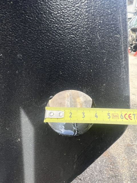 [3244-6376535-9.jpg]