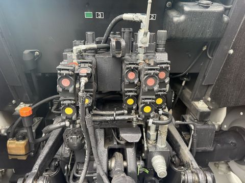 [3244-6482169-11.jpg]